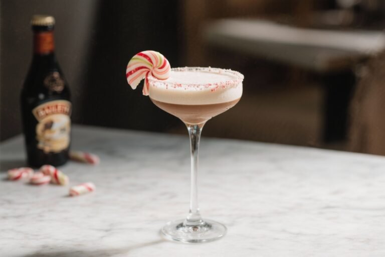 Peppermint Baileys Martini Recipe That Tastes Like Christmas in a Glass (But Way More Fun)