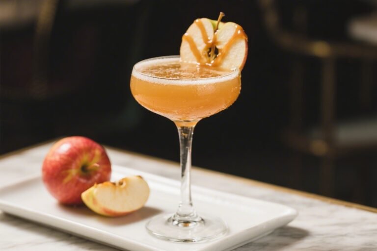 Caramel Apple Mimosa Recipe That Tastes Like Fall in a Champagne Flute (And Takes 5 Minutes)