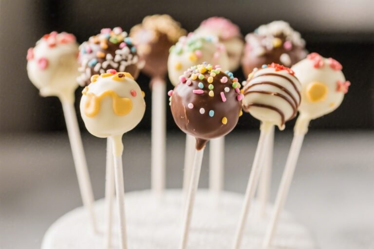 Cake Pops That Actually Pop: The Tiny Treats Turning Leftover Cake Into Viral Gold